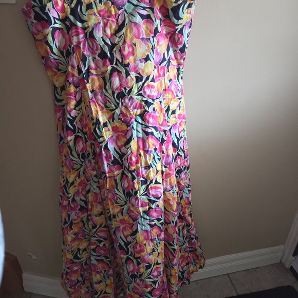 Marks & Spencer Floral Dress - Picture 6 of 9